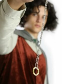 Anillo Con Cadena - El Señor De Los Anillos -FUNIDELIA Ventas anillo con cadena el senor de los anillos 1 1