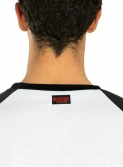 Camiseta De Hellfire Club Stranger Things 4 – Oficial Netflix -FUNIDELIA Ventas camiseta de hellfire club stranger things 4 oficial netflix 3
