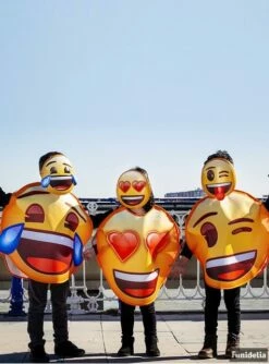 Disfraz De Emoji Sonriente Con Lágrimas Infantil -FUNIDELIA Ventas disfraz de emoji sonriente con lagrimas infantil 2
