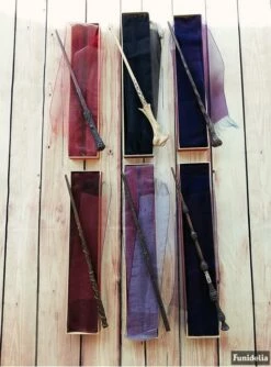 Varita De Sirius Black Ollivander (Réplica Oficial) - Harry Potter -FUNIDELIA Ventas varita de sirius black ollivander replica oficial harry potter 3